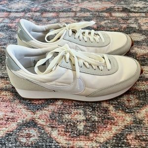 Nike Daybreak Women's Size 9 Shoes